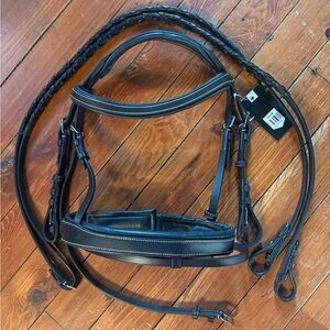 Pony sized Horze Venice flash bridle